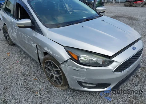 2017 Ford Focus Sel z USA, uszkodzony, nr VIN 1FADP3H2XHL287111